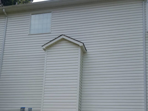 Vinyl Siding Cleaning using Pressure Washing In Indian Trail Vinyl Siding Cleaning using Pressure Washing In Indian Trail